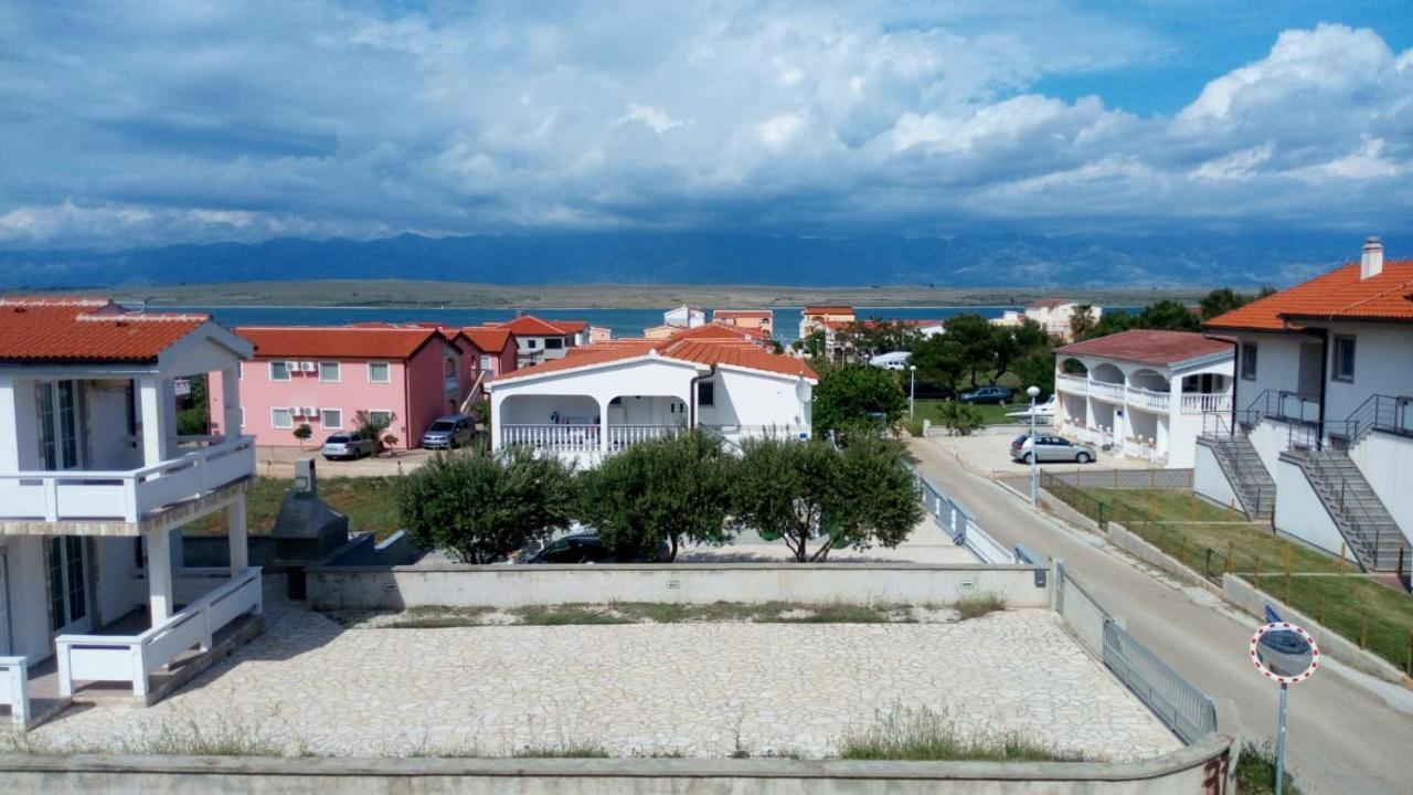 Apartmani Matovina วีร์ ภายนอก รูปภาพ