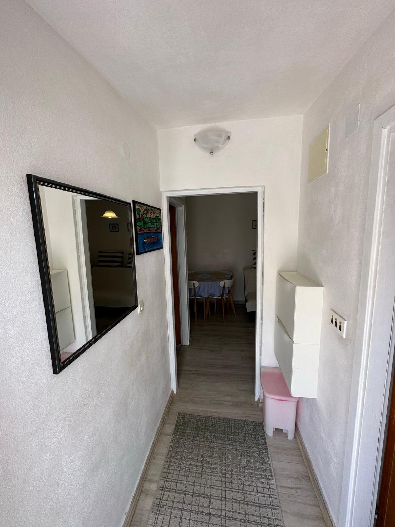 Apartmani Matovina วีร์ ภายนอก รูปภาพ
