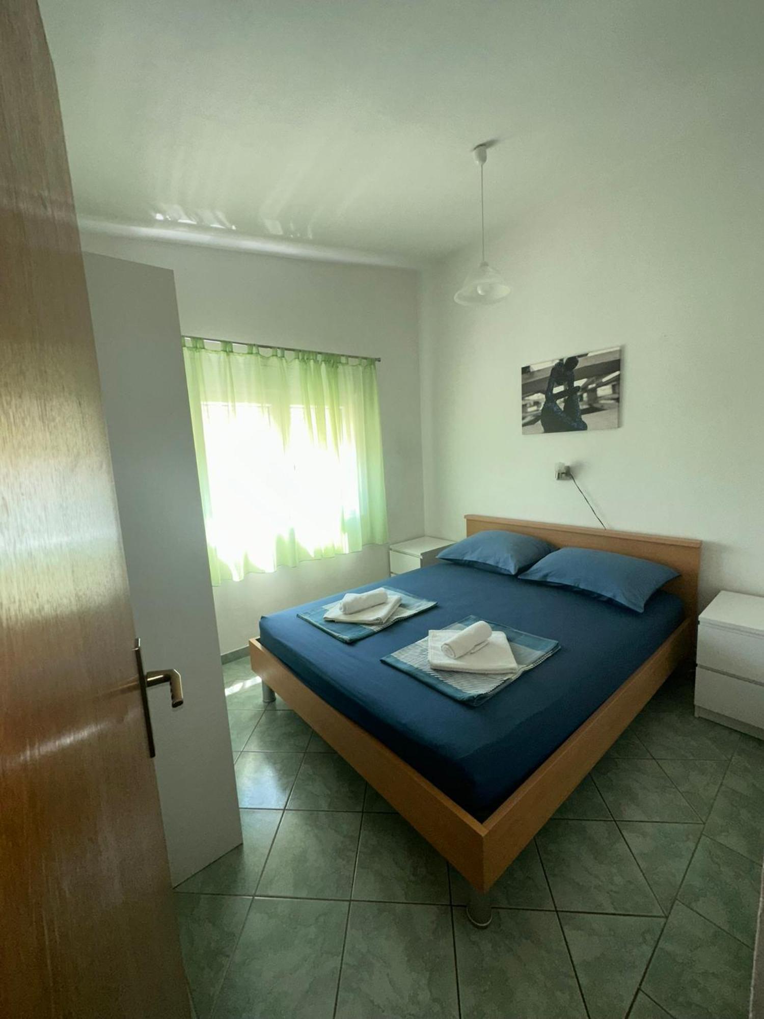 Apartmani Matovina วีร์ ภายนอก รูปภาพ
